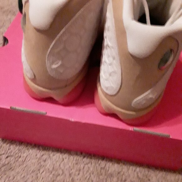 Jordan 13 Retro - Picture 4 of 5